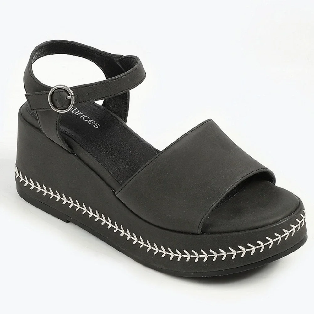 Maurices Vintage Y2K SuperCush Erin Whipstitch Wedges Women's Size 9